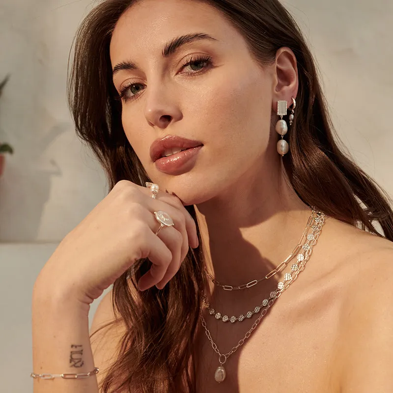 APHRODITE GODDESS HANGING PEARL EARRINGS