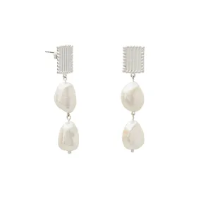 APHRODITE GODDESS HANGING PEARL EARRINGS