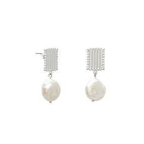 APHRODITE GODDESS SMALL PEARL EARRINGS