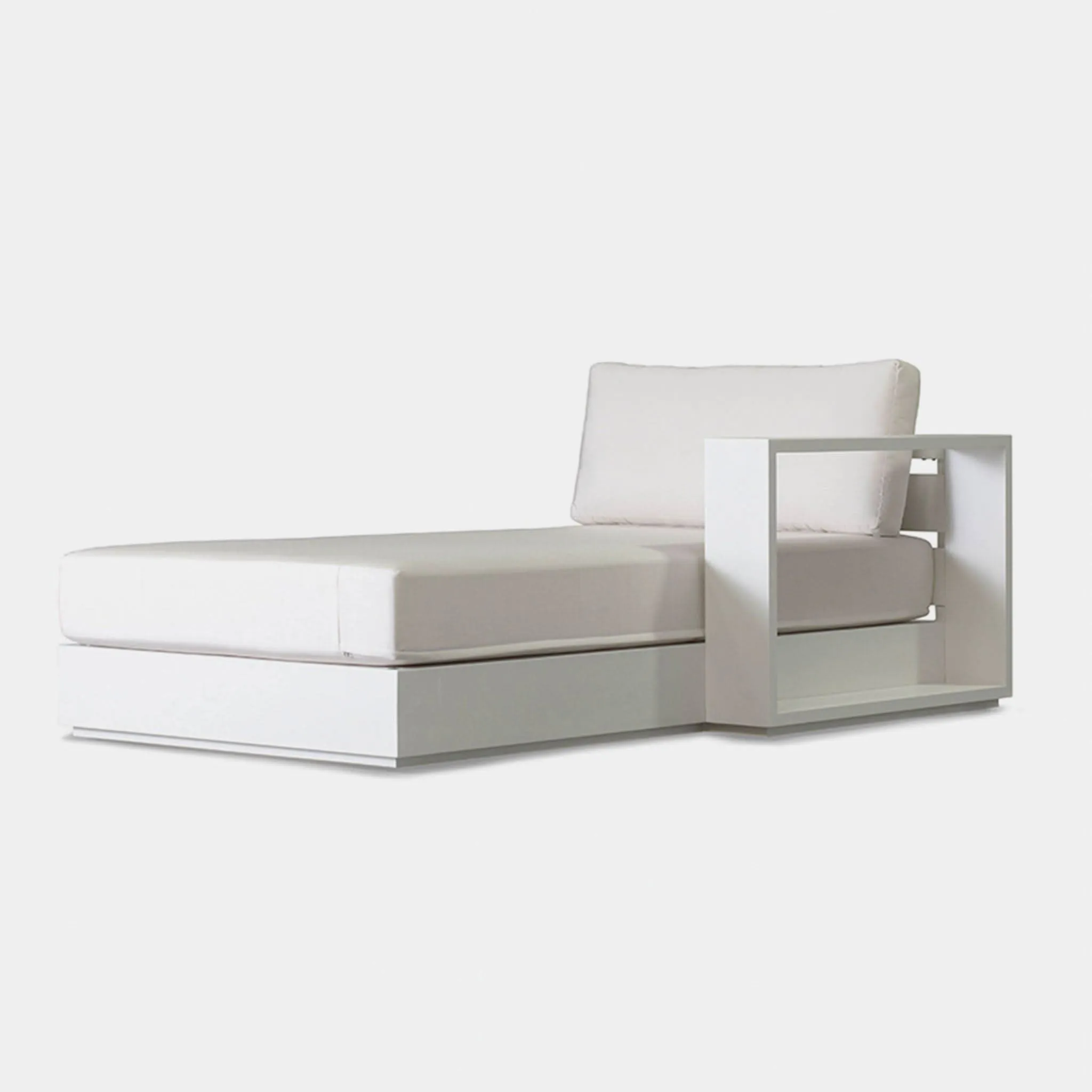Hayman Chaise Right