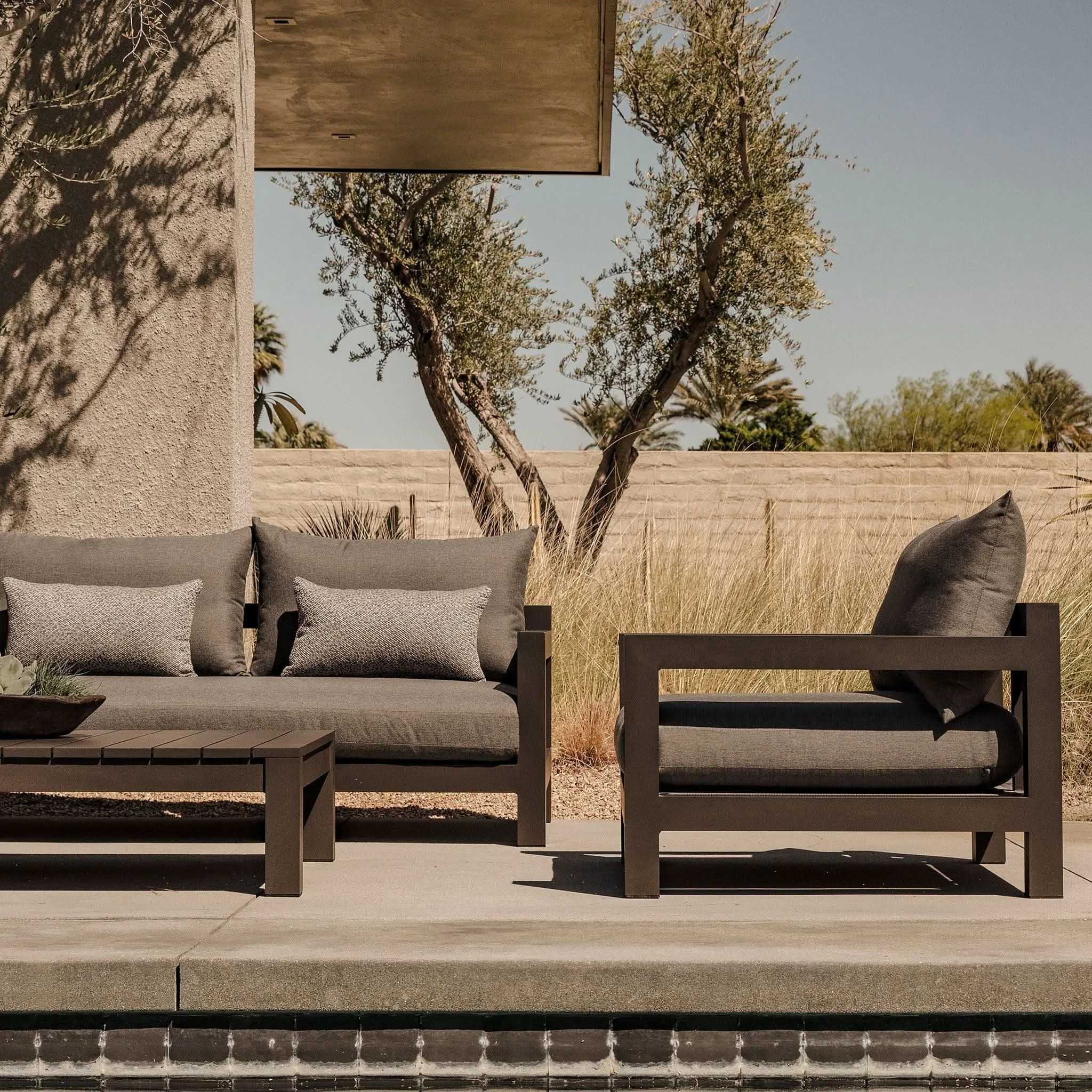 Pacific Aluminum Lounge Chair