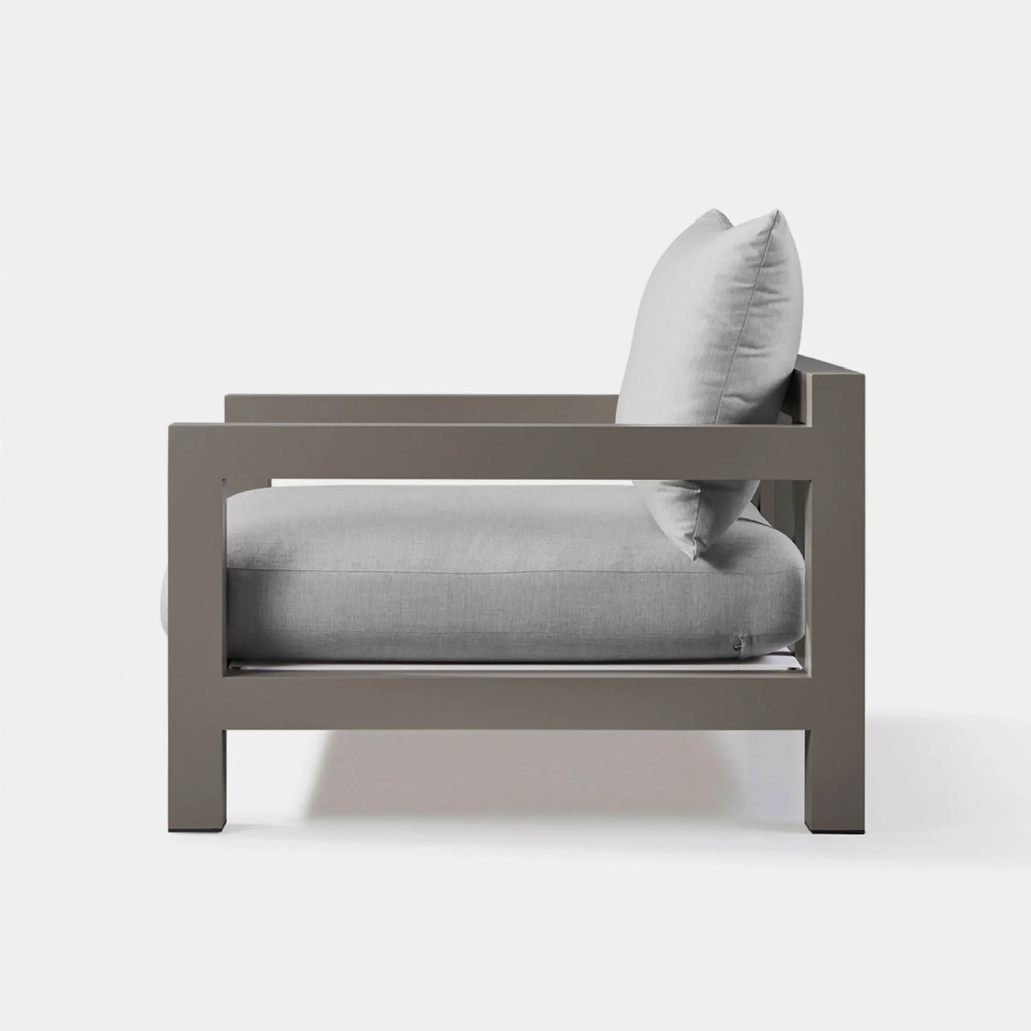 Pacific Aluminum Lounge Chair